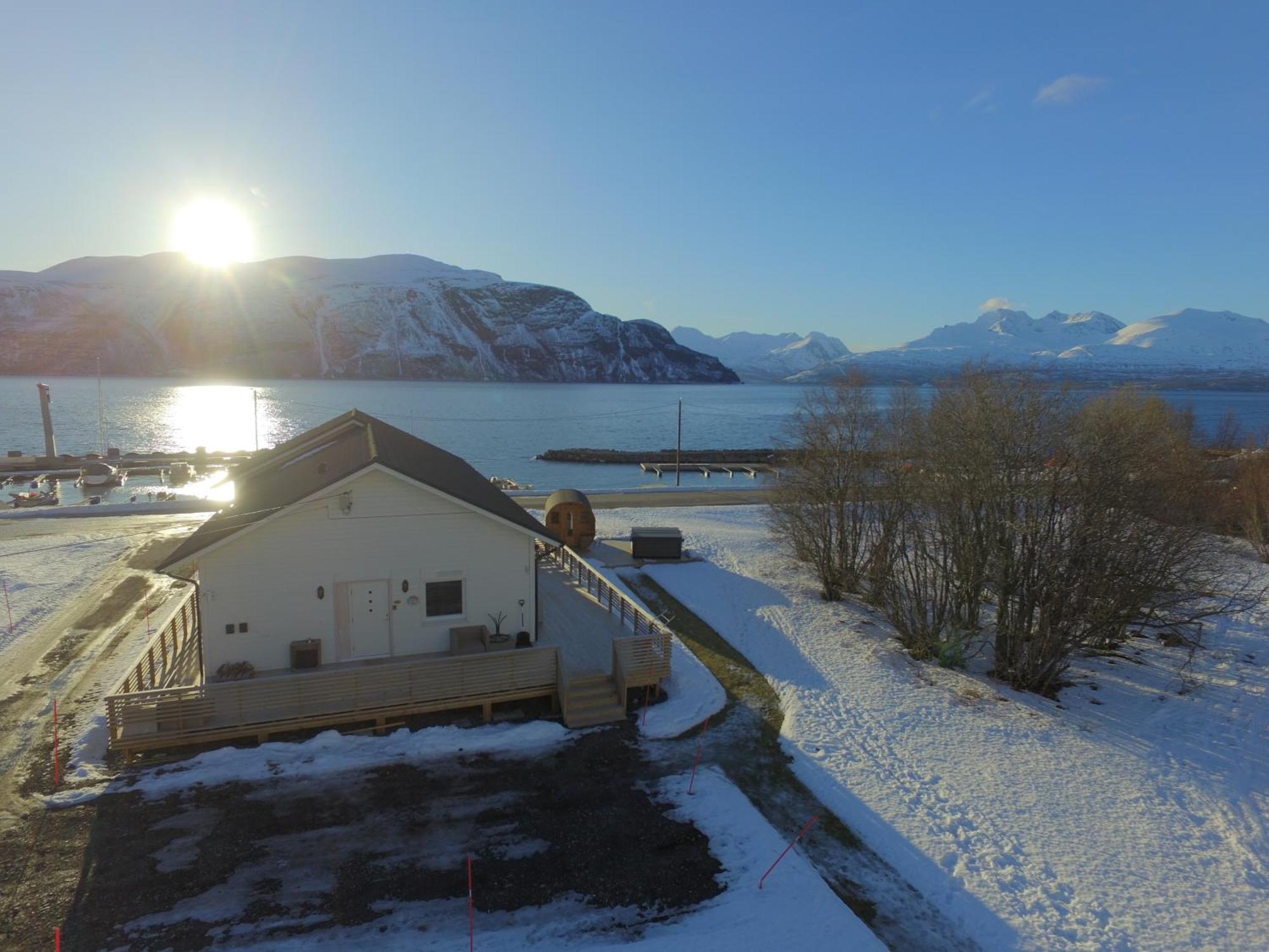 Alpan Apartments, Lyngenfjord Olderdalen Exterior photo